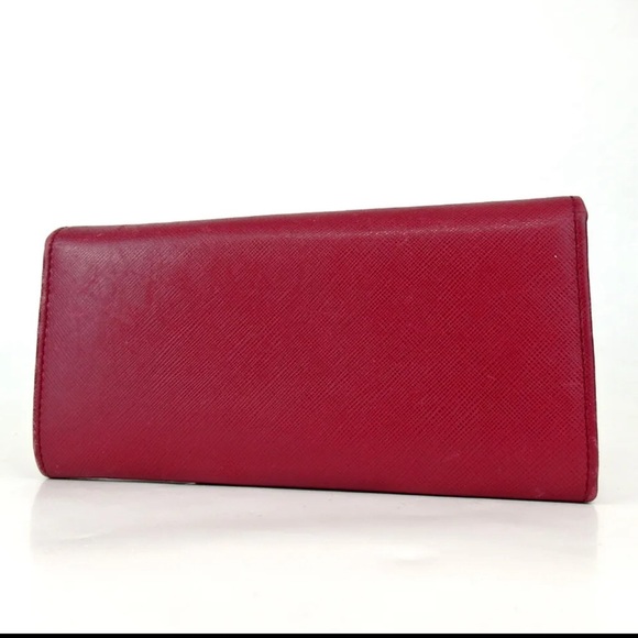Authentic Salvatore Ferragamo Giancini Dark Pink/Red Leather Wallet Clutch - Picture 2 of 10